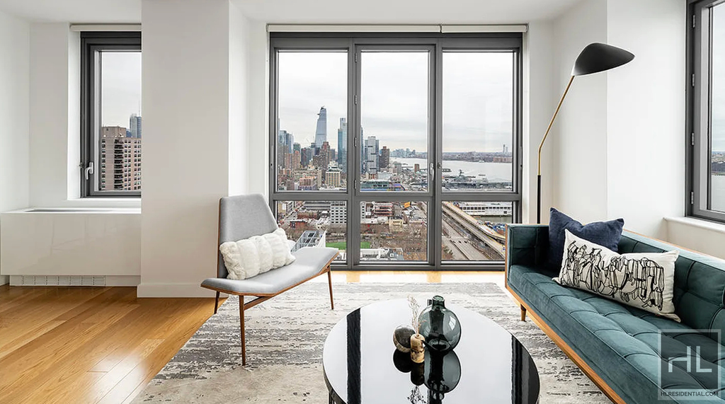 West 57th Street - Photo 3