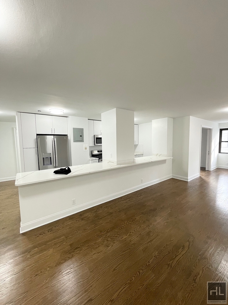 East 89th Street - Photo 2