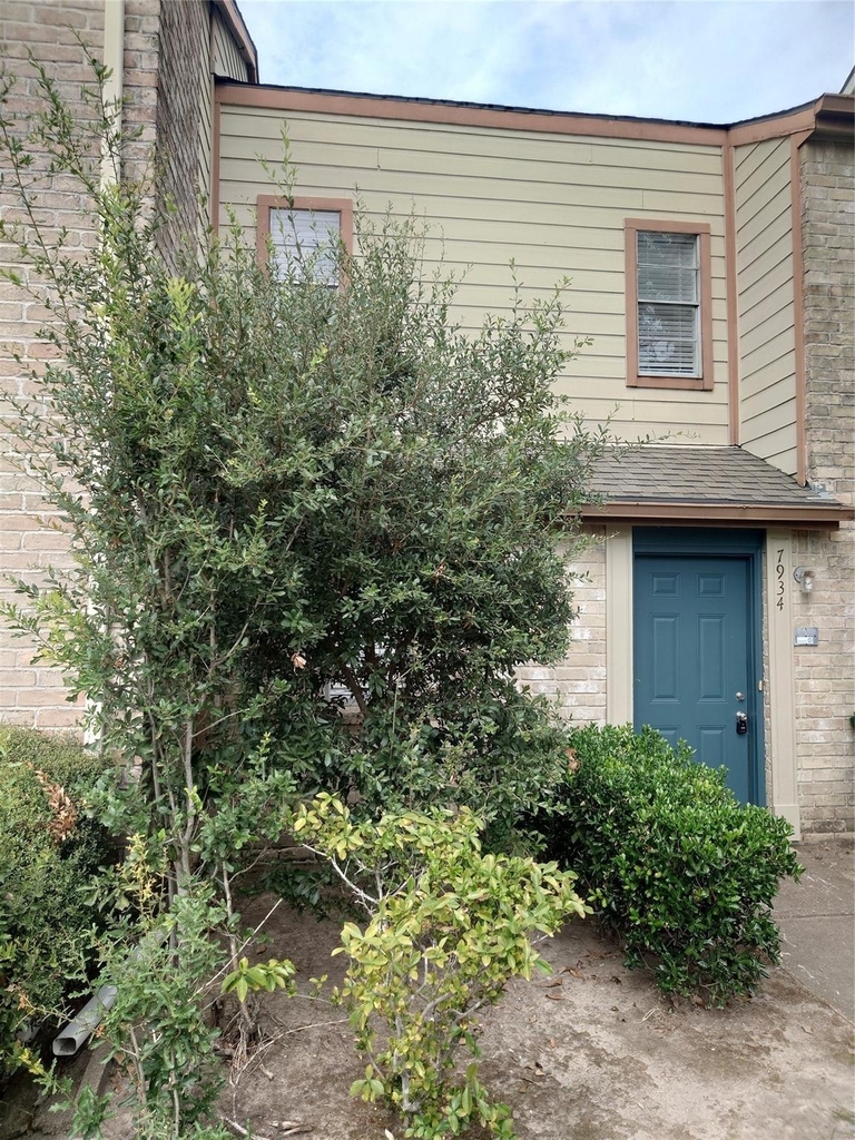 7934 Grow Lane - Photo 0