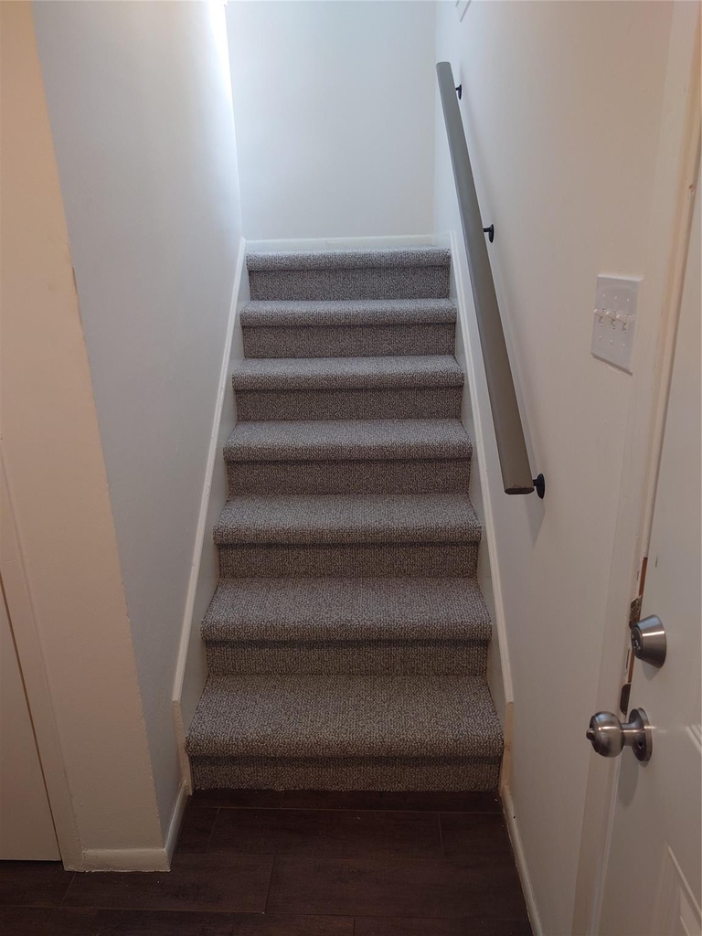 7934 Grow Lane - Photo 11