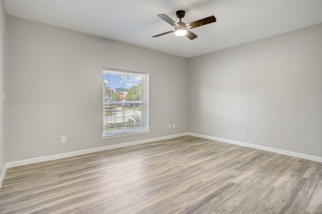 10403 Stockman Lane - Photo 11