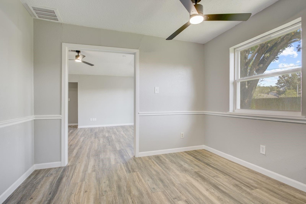 10403 Stockman Lane - Photo 8