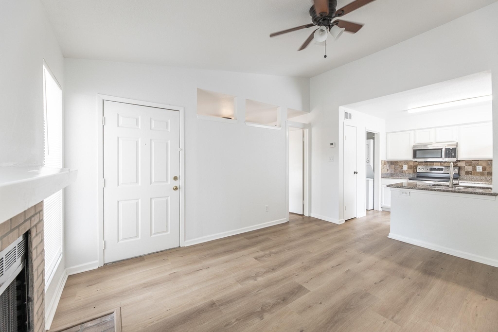 3900 Woodchase Drive - Photo 4