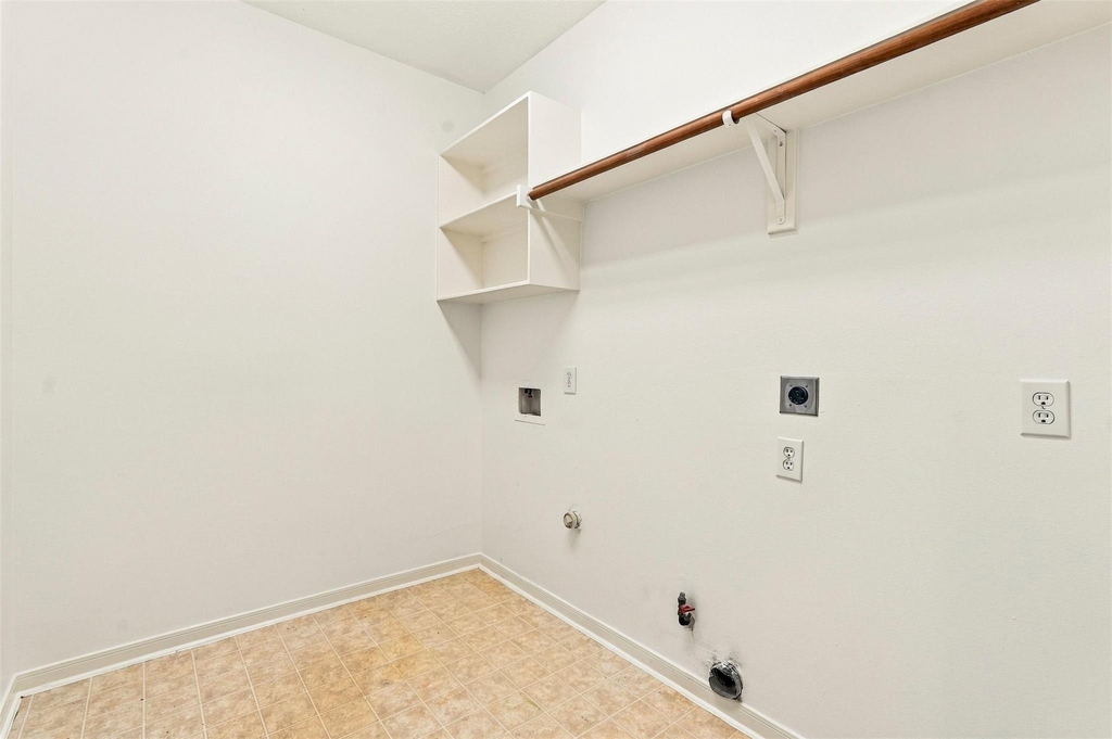 2845 Martina Drive - Photo 24