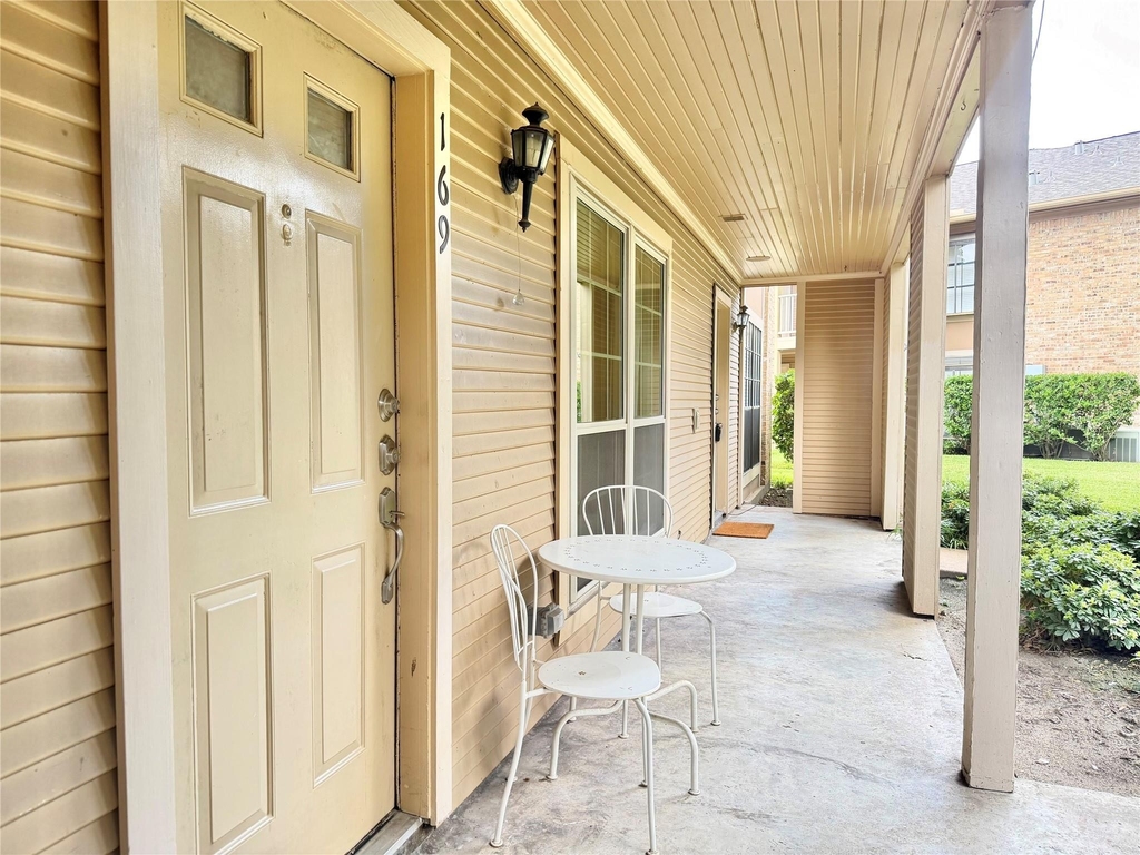 1311 Antoine Drive - Photo 17