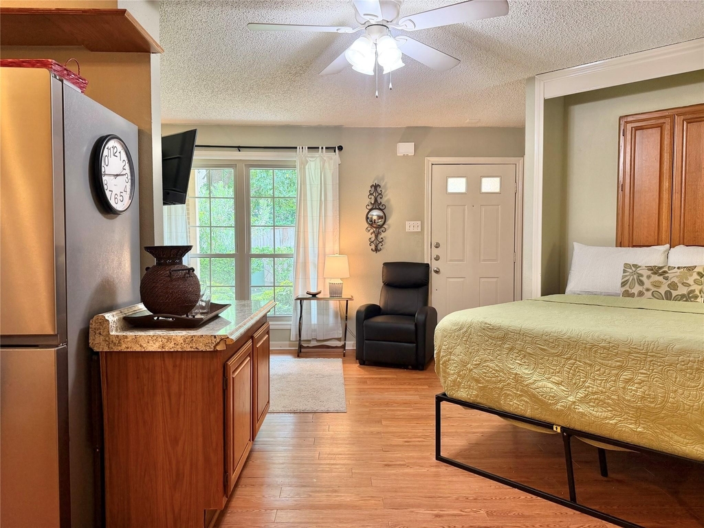 1311 Antoine Drive - Photo 8