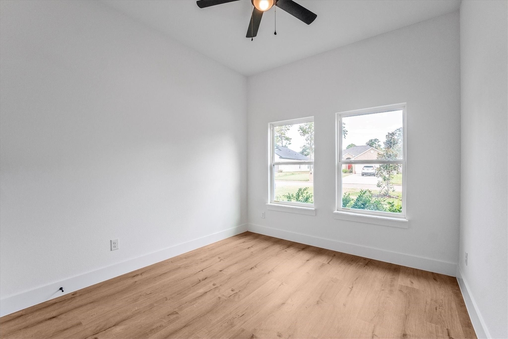 12111 Brightwood Drive - Photo 19