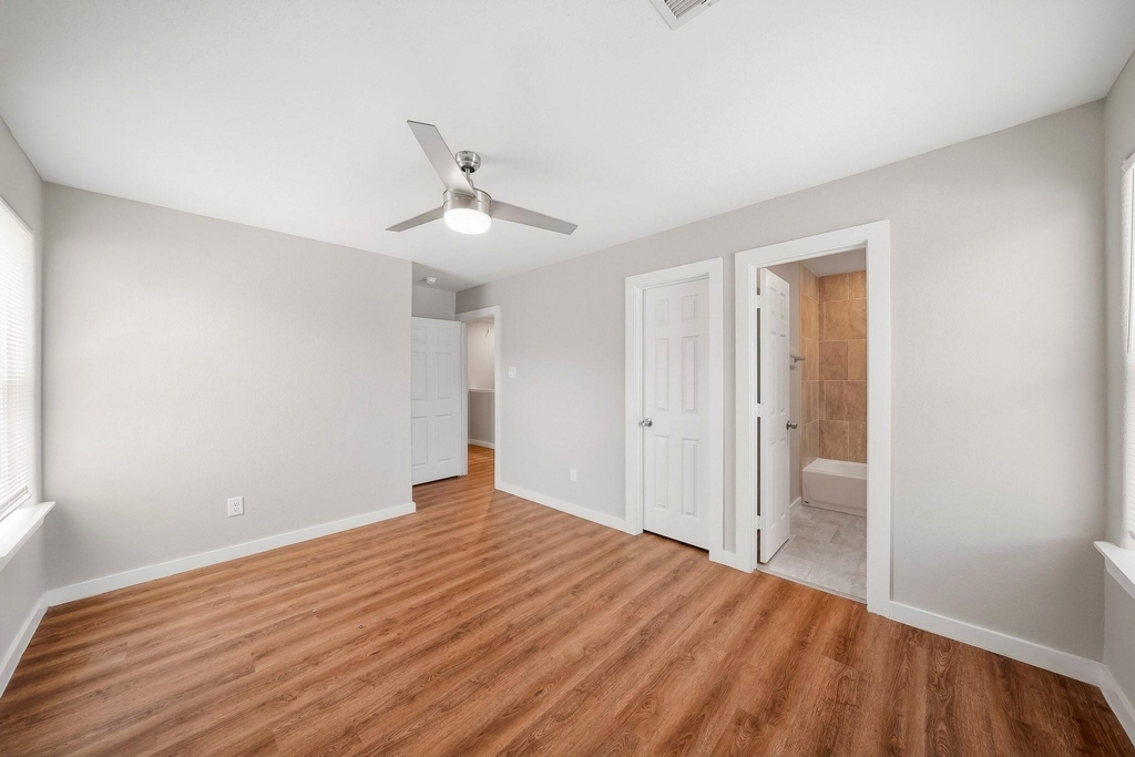 8705 Bertwood Street - Photo 15