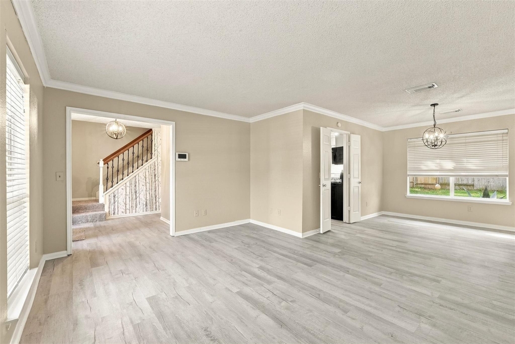 18031 Carbridge Drive - Photo 2