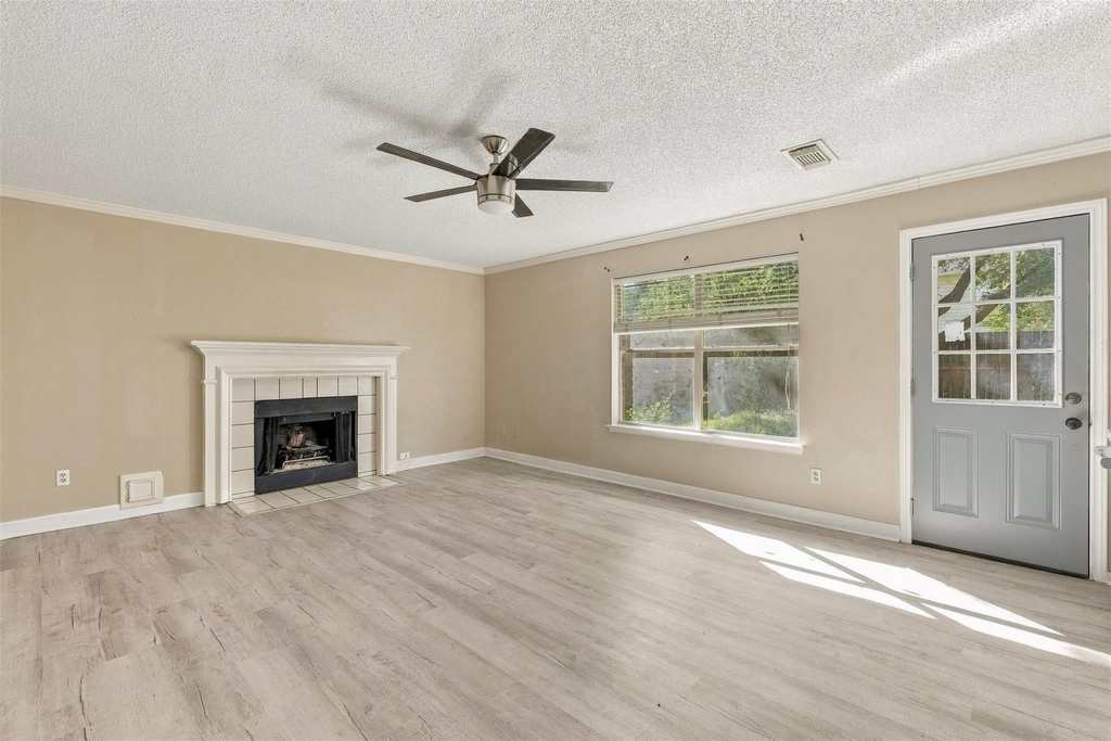18031 Carbridge Drive - Photo 8