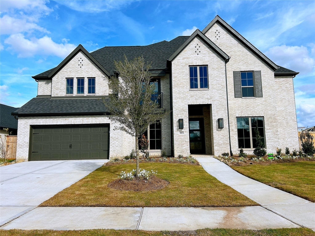 5515 Holly Hollow Lane - Photo 0