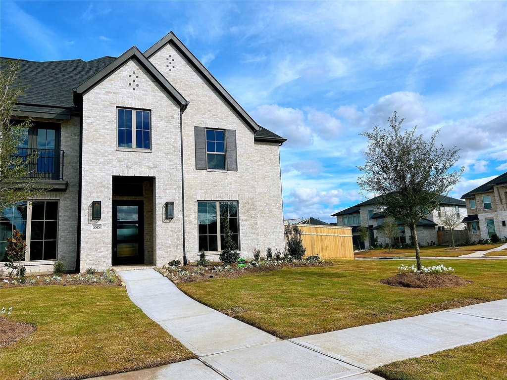 5515 Holly Hollow Lane - Photo 2