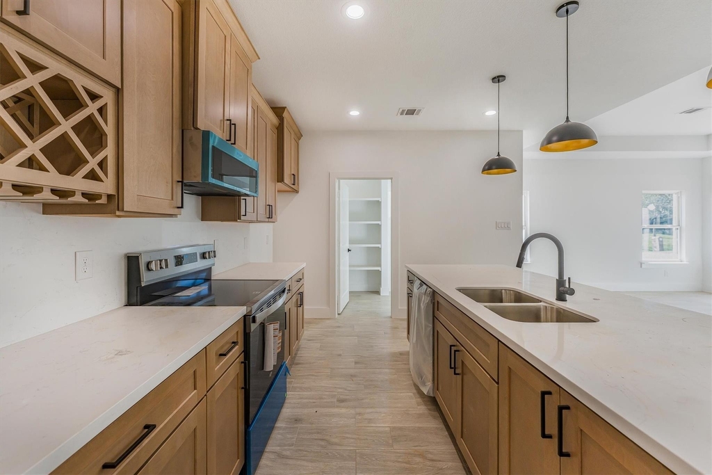 10703 Hillside Drive - Photo 21