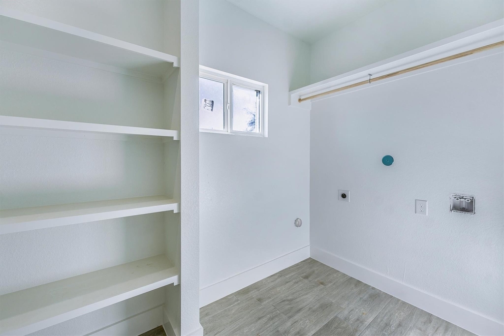 10703 Hillside Drive - Photo 28
