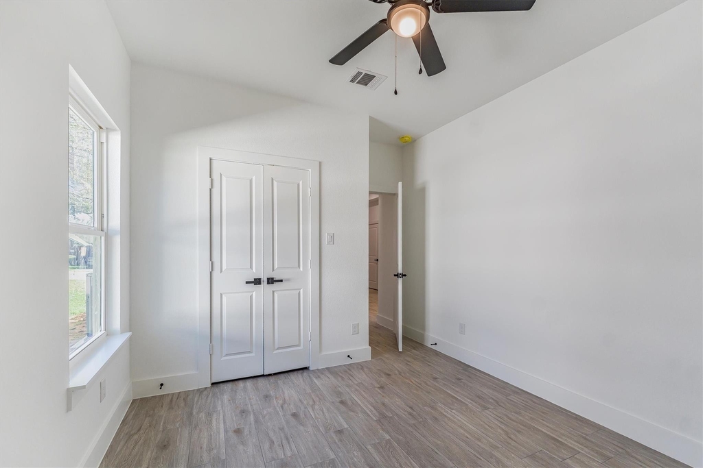 10703 Hillside Drive - Photo 17