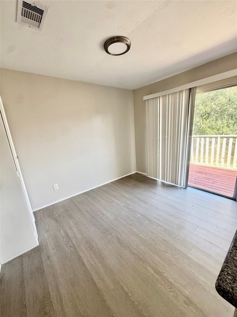 3403 Meadowview Dr - Photo 10