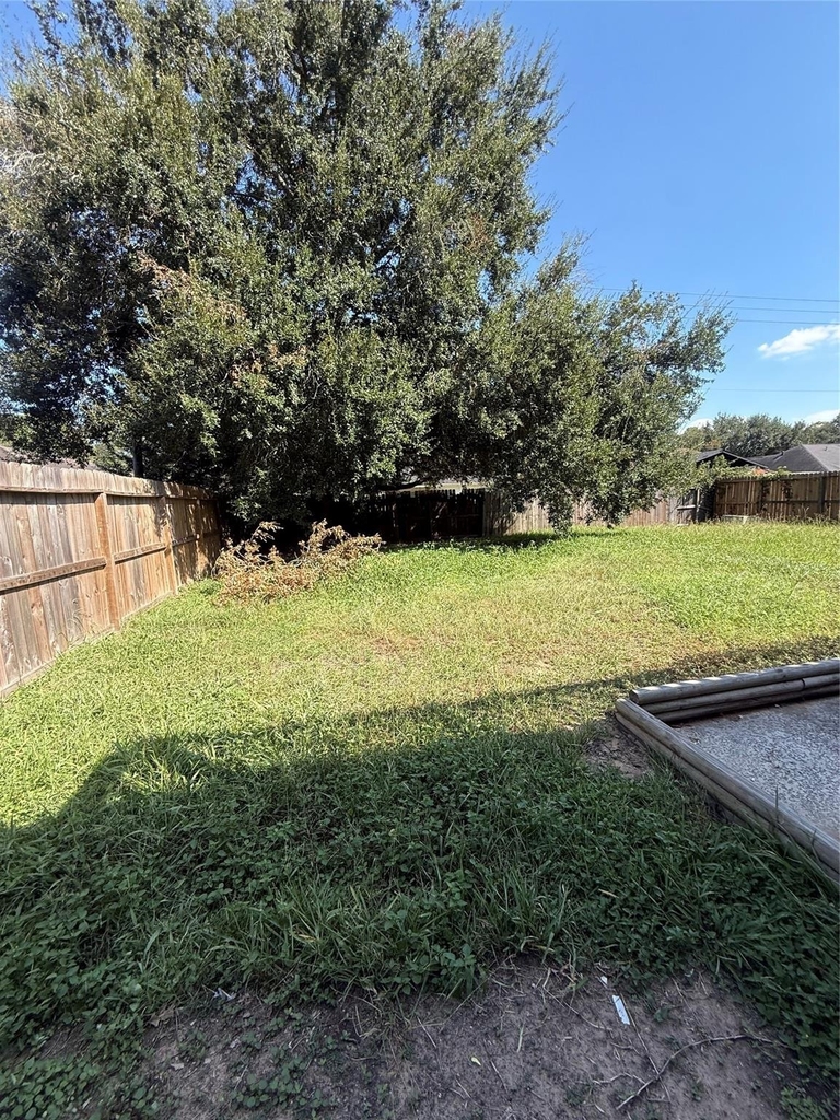 3403 Meadowview Dr - Photo 24