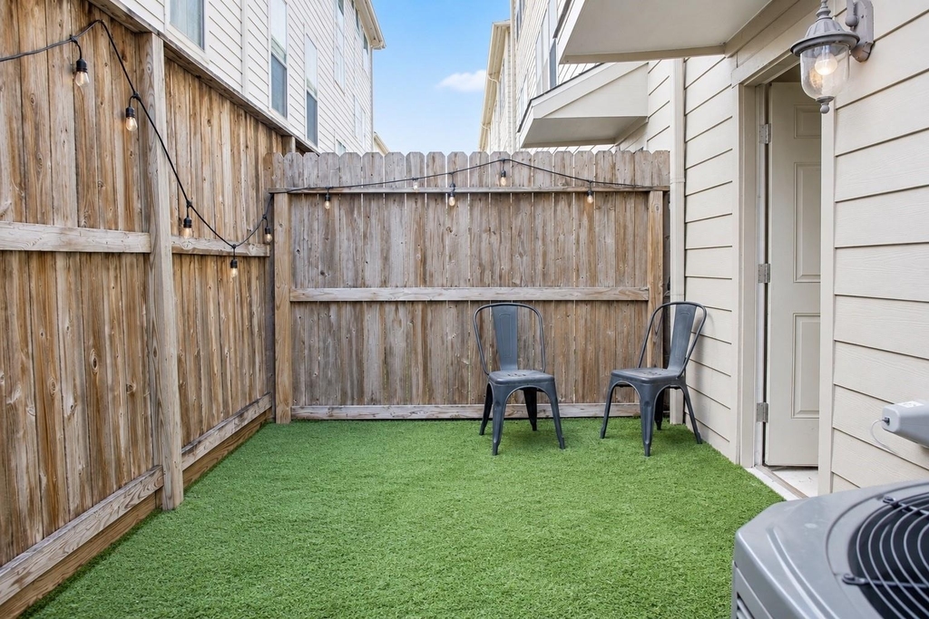 2904 Chenevert Street - Photo 22