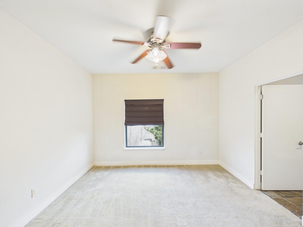 5425 Floyd Street - Photo 22