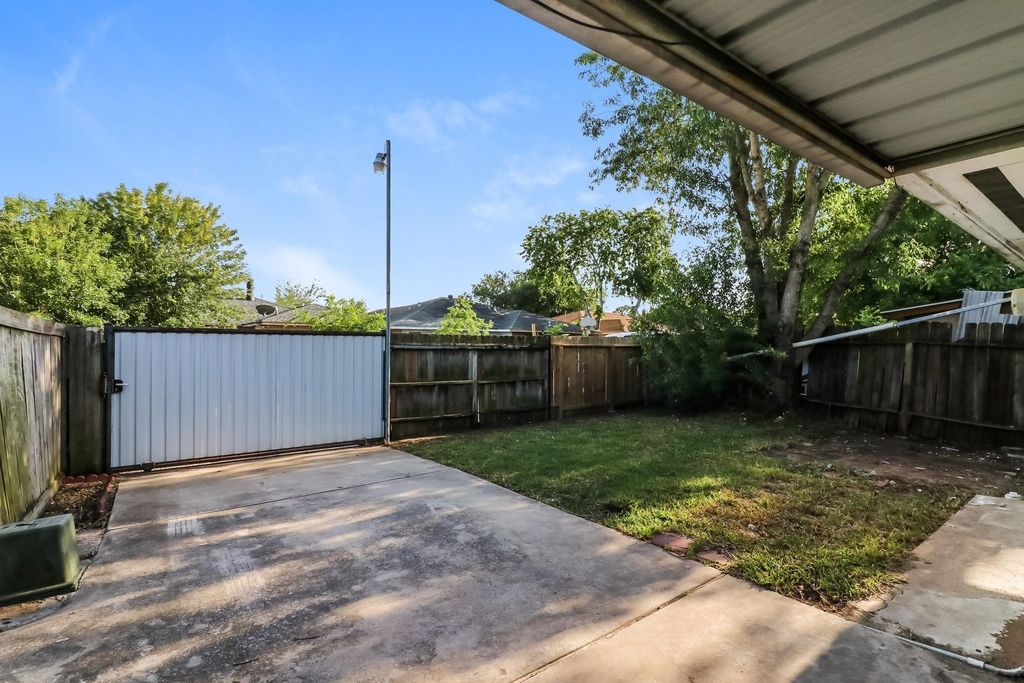12805 Bexley Drive - Photo 14