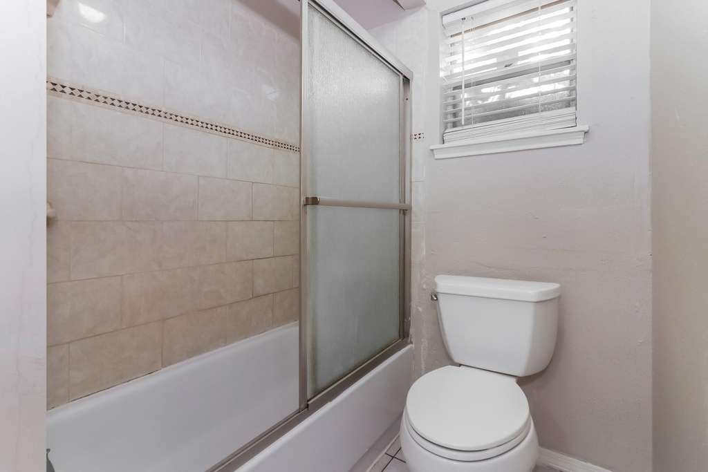 12805 Bexley Drive - Photo 11