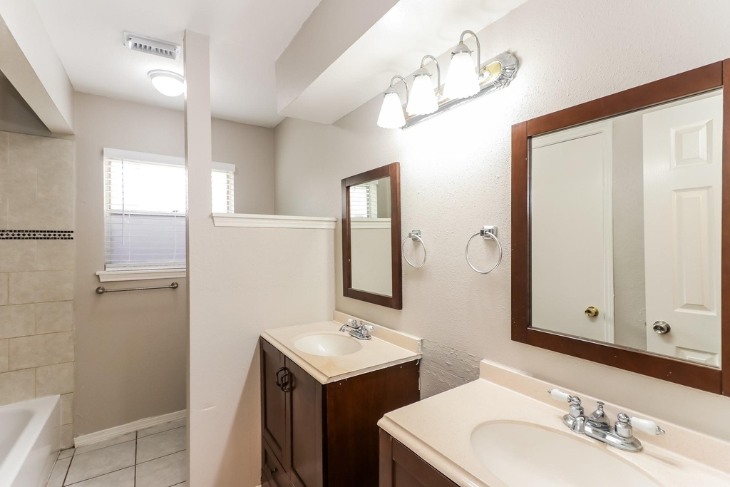 12805 Bexley Drive - Photo 8