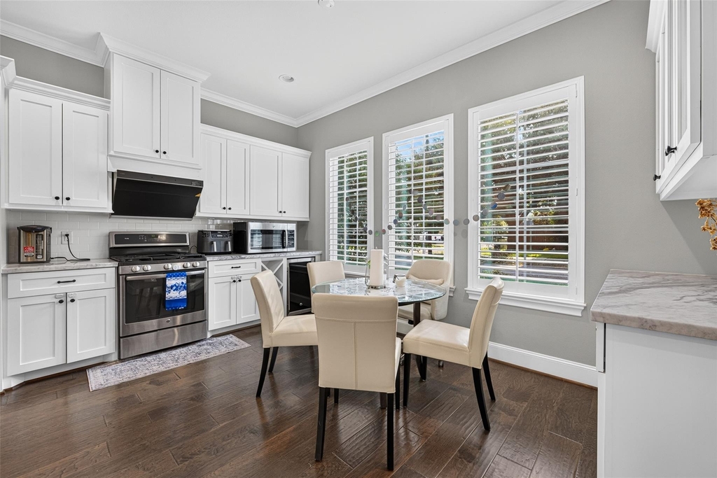 2502 Radcliffe Street - Photo 9