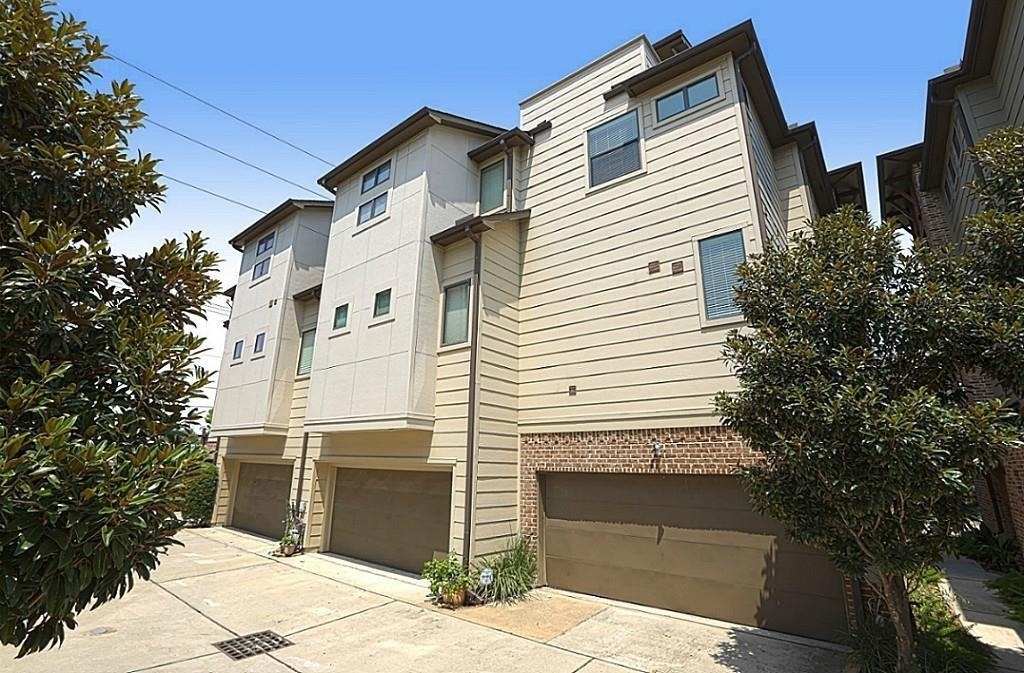 1921 Summer Street - Photo 1
