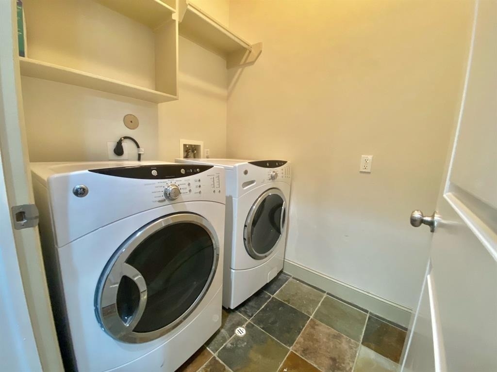 1921 Summer Street - Photo 16