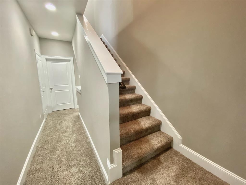 1921 Summer Street - Photo 30