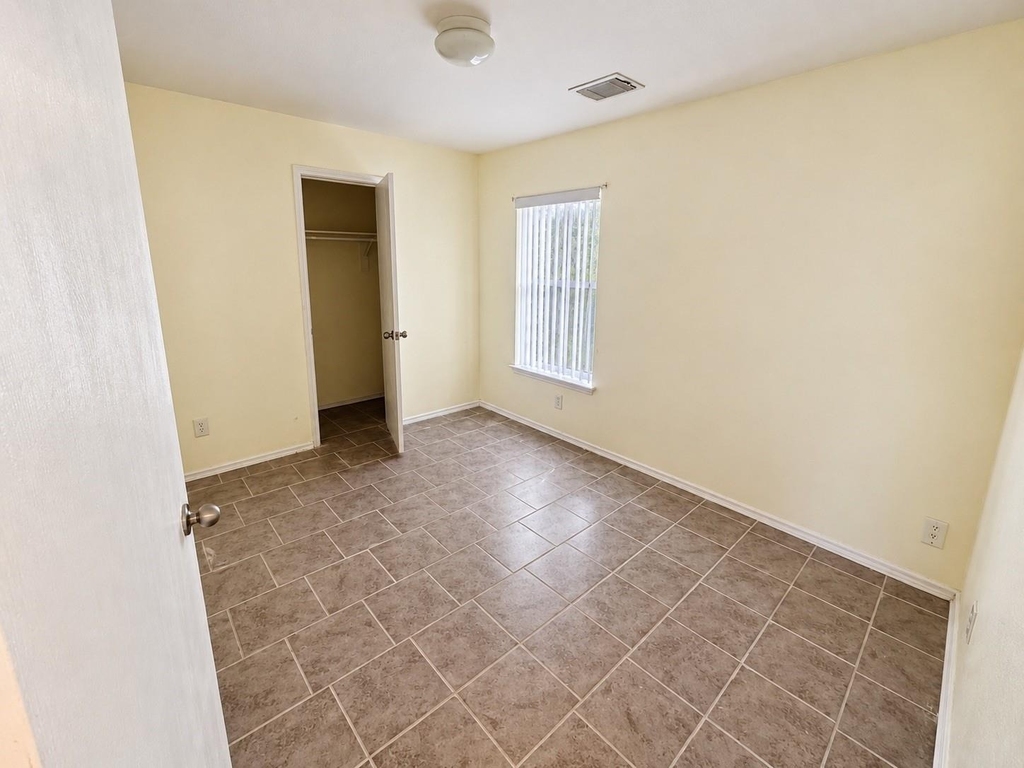 5918 Laramie River Court - Photo 7