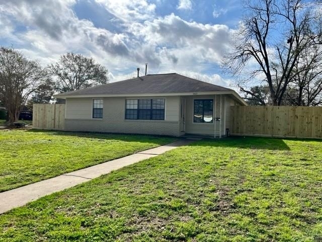 7403 Janak Drive - Photo 3