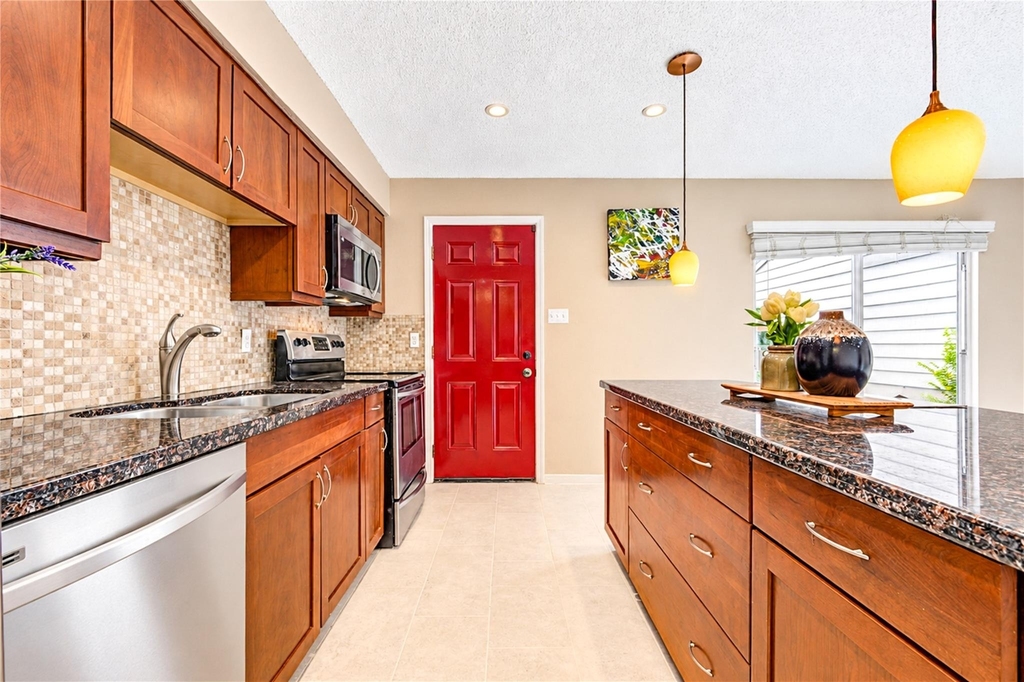 9265 Westwood Village Drive - Photo 28