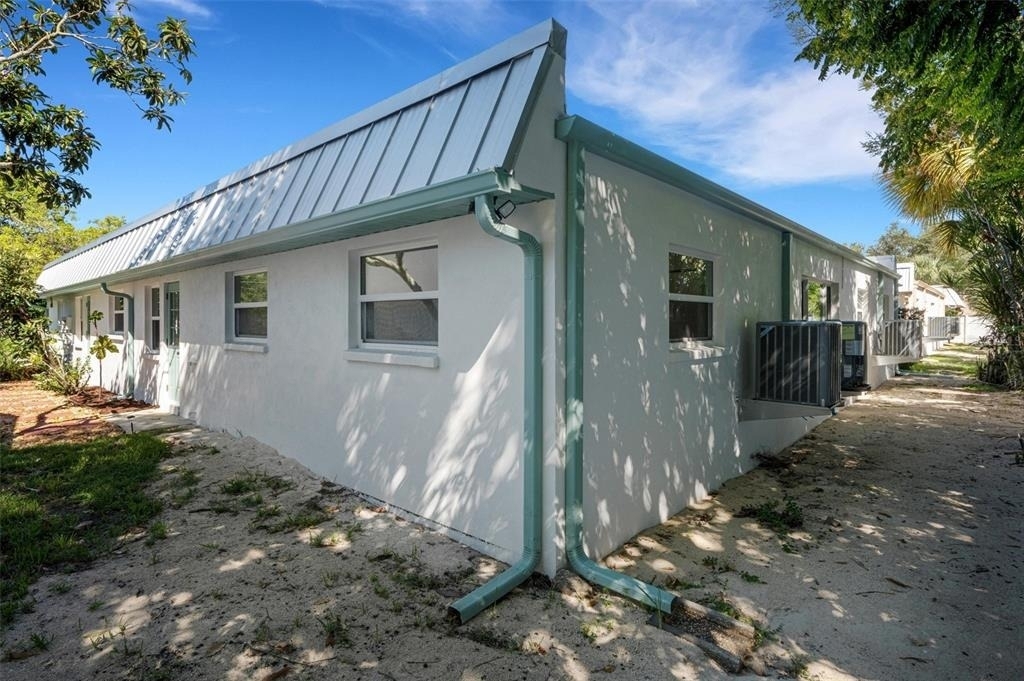 221 Bel Forest Drive - Photo 2