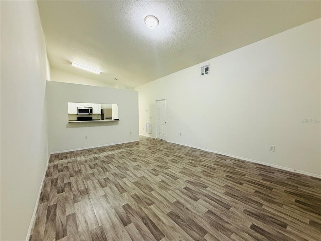 8507 N Hyaleah Road - Photo 8