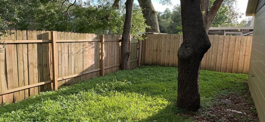 8507 N Hyaleah Road - Photo 2