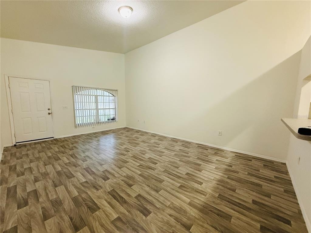 8507 N Hyaleah Road - Photo 5