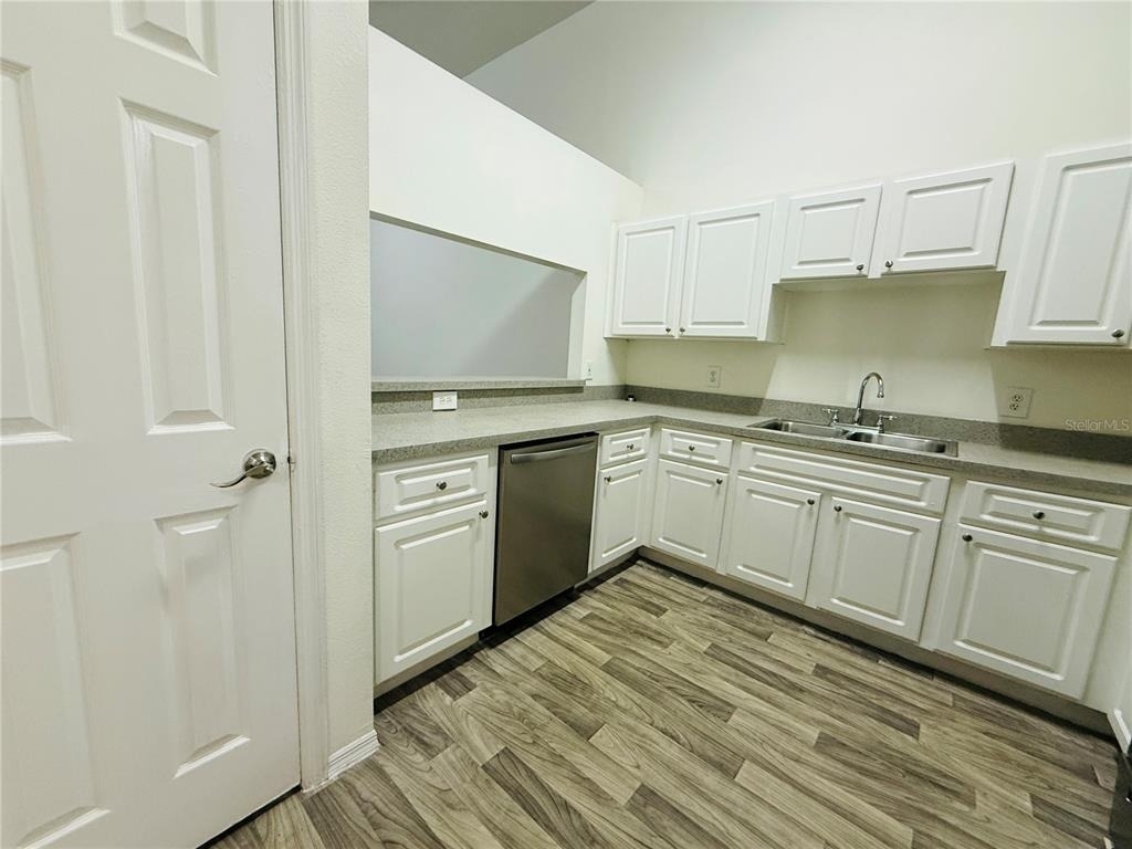 8507 N Hyaleah Road - Photo 12