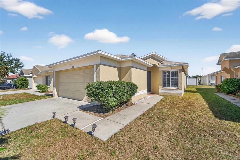 11812 Lynmoor Drive - Photo 3