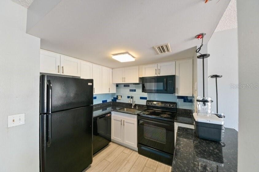3853 S Lake Drive - Photo 10