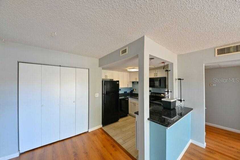 3853 S Lake Drive - Photo 3