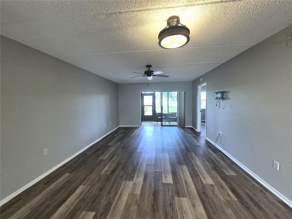305 Meadow Lane - Photo 6