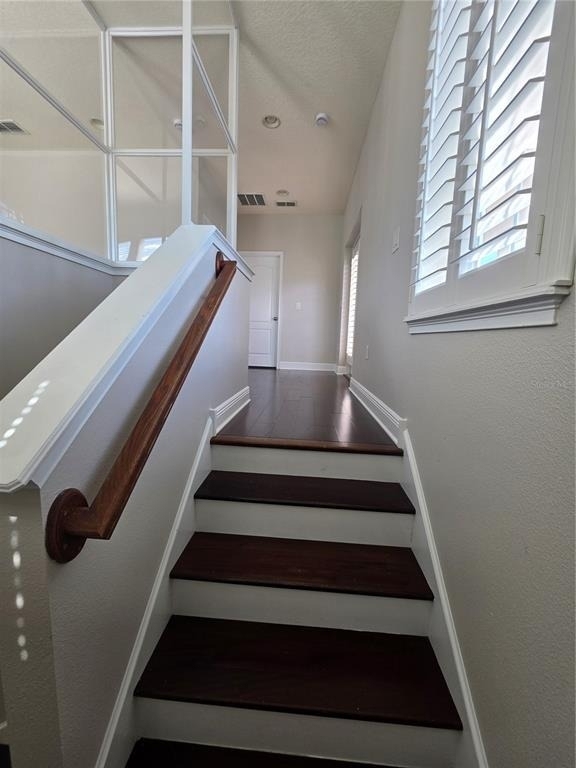 7920 Hampton Lake Drive - Photo 35