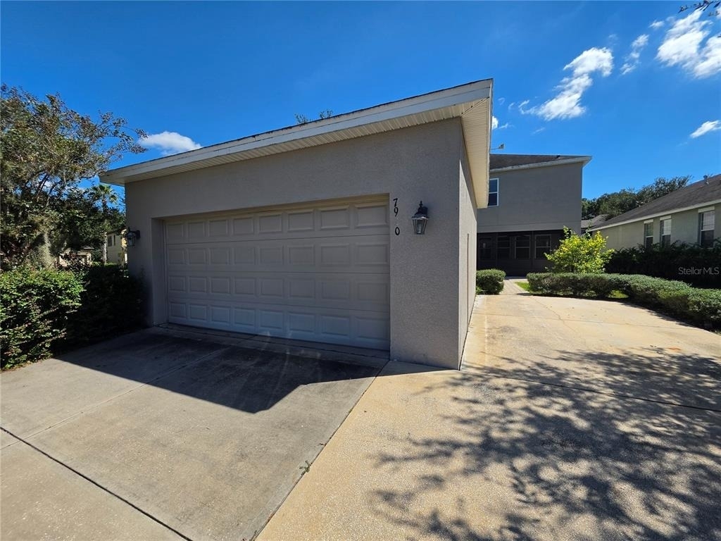 7920 Hampton Lake Drive - Photo 8