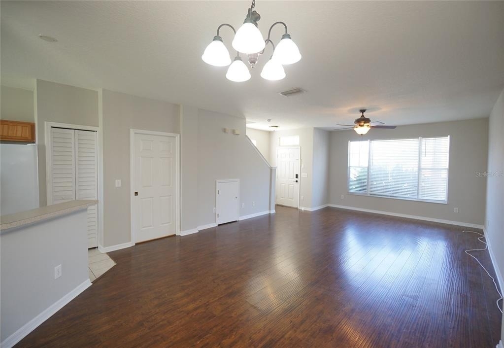 12239 Country White Circle - Photo 3