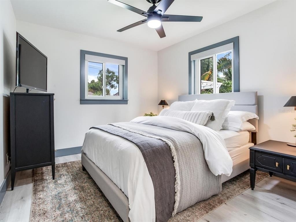 4609 W Hawthorne Road - Photo 33