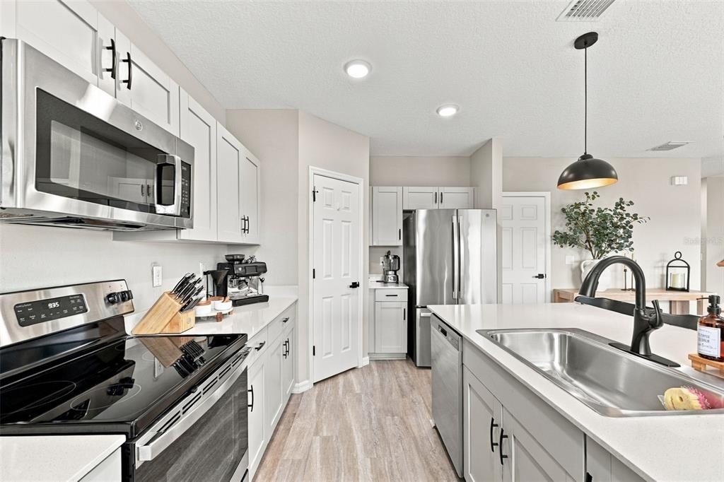 12665 Tannencrest Drive - Photo 10