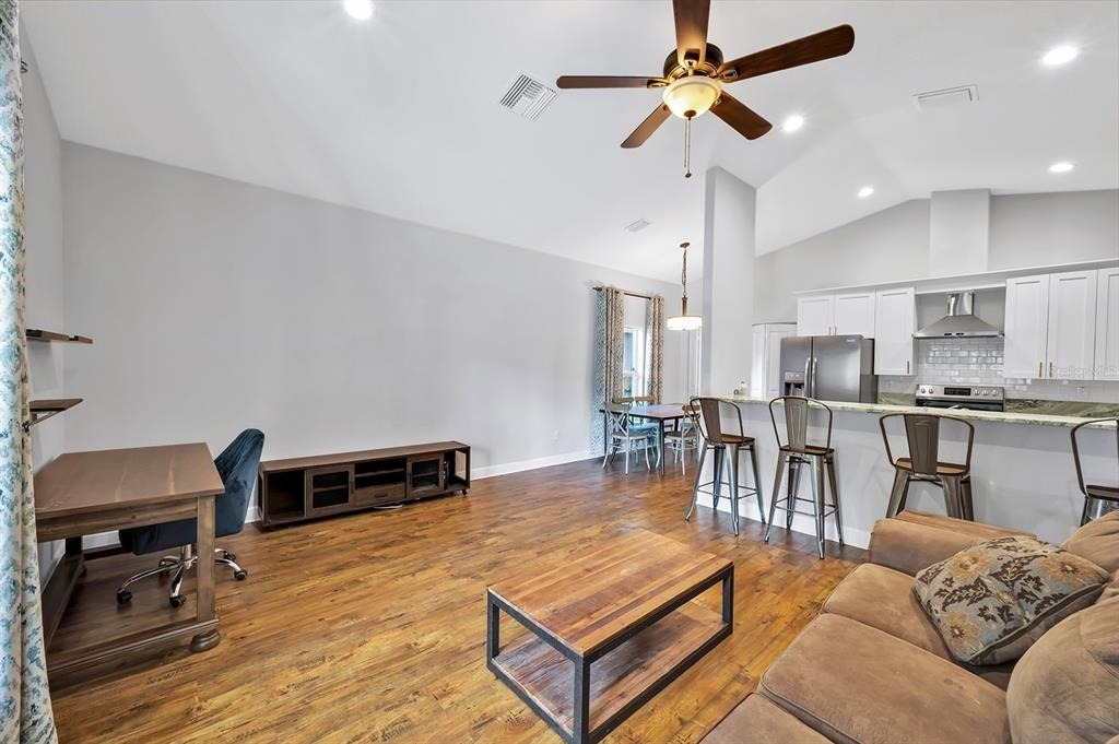 1606 E Ida Street - Photo 3