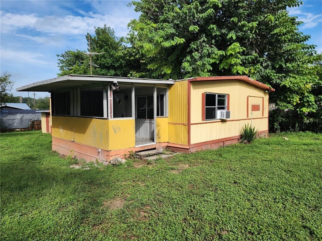 14851 Dade Street - Photo 0
