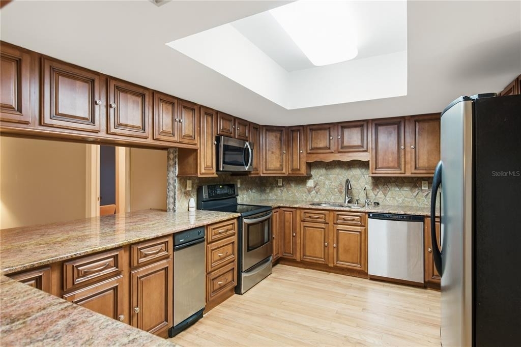6225 Bayside Drive - Photo 15